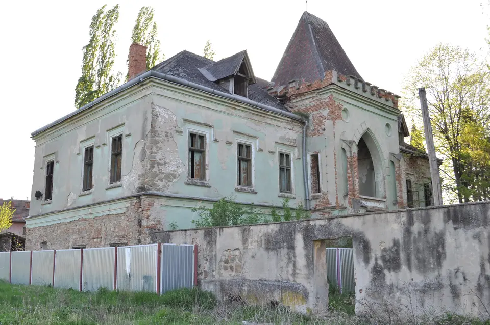 Castelul Nopcsa din Săcel